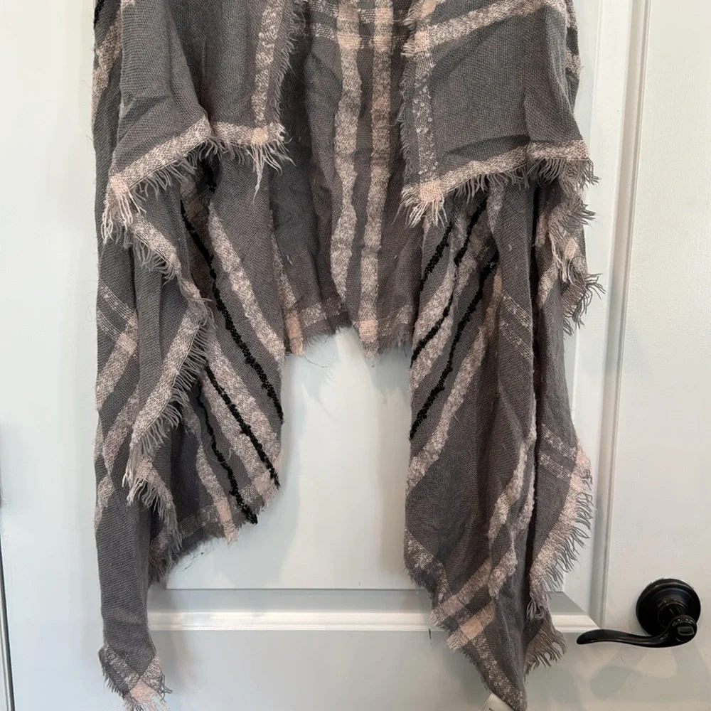 Francesca’s Gray Sleeveless Shawl Collar Cardigan  -One Size